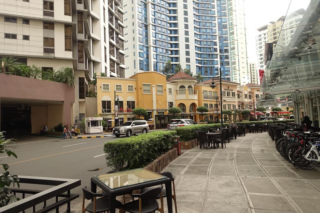 Luxury Condo At Forbeswood Parklane The Fort Bgc Makati City Ngoại thất bức ảnh