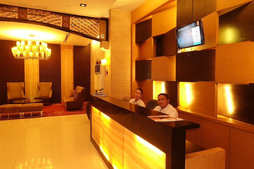 Luxury Condo At Forbeswood Parklane The Fort Bgc Makati City Ngoại thất bức ảnh