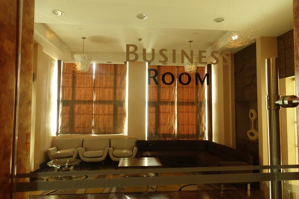 Luxury Condo At Forbeswood Parklane The Fort Bgc Makati City Ngoại thất bức ảnh
